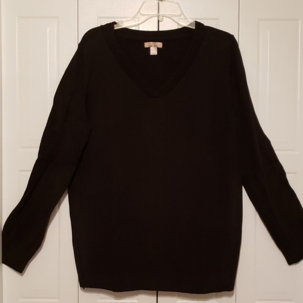 Lot of 5 V-Neck Sweaters